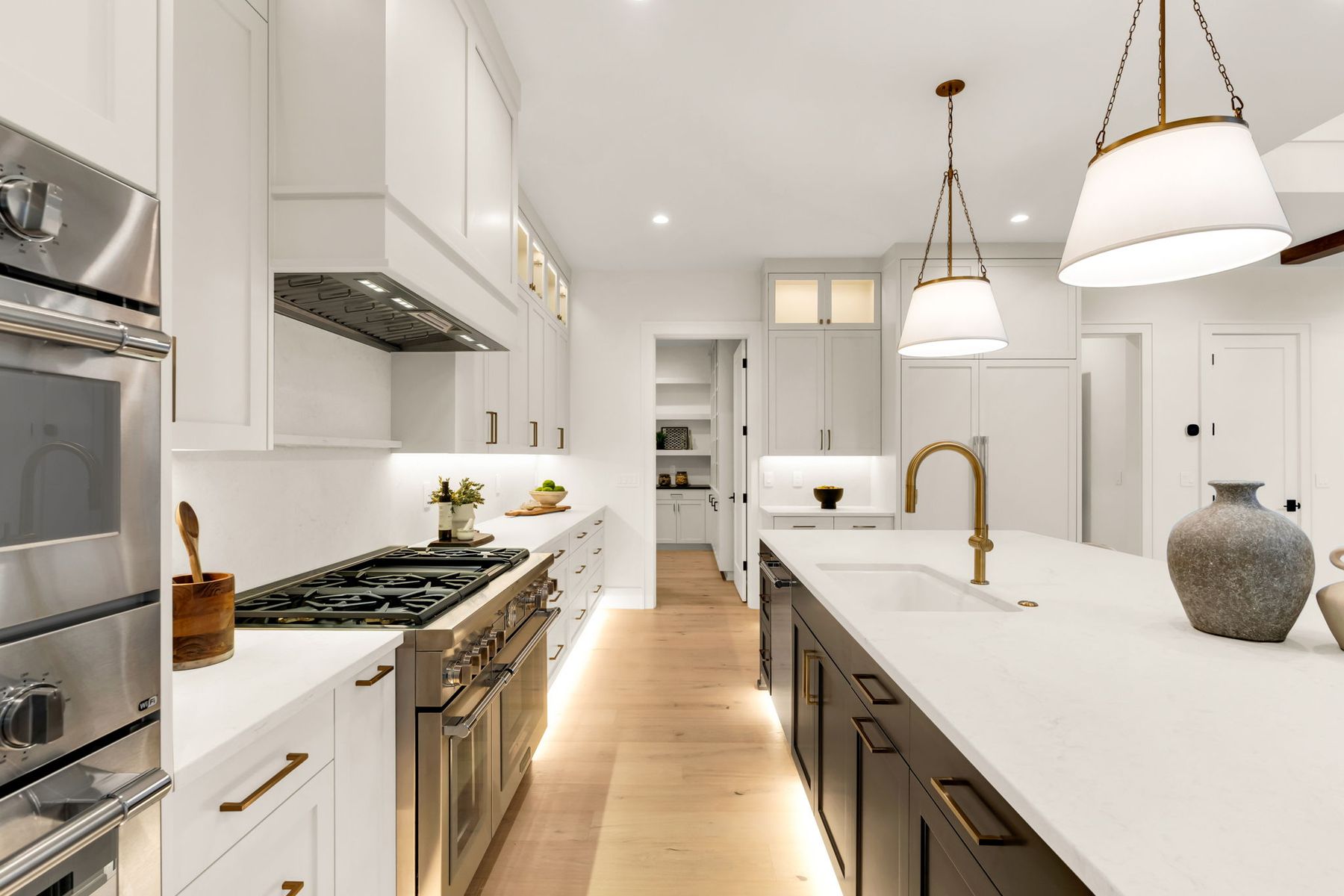 Kitchen range wall